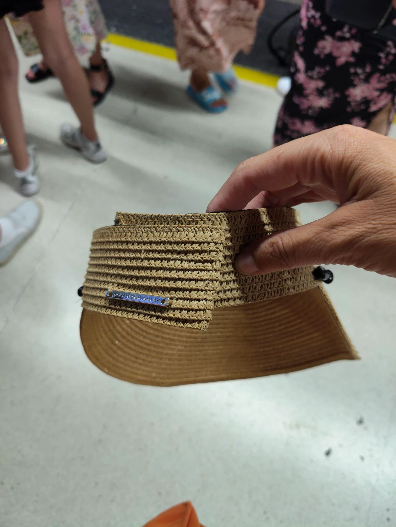 Adolfo Domínguez-Grote Visera T-L met velcro-sluiting – photo 4